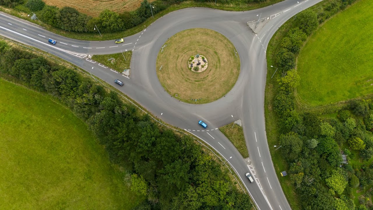 Whistling Goose Roundabout All Ways