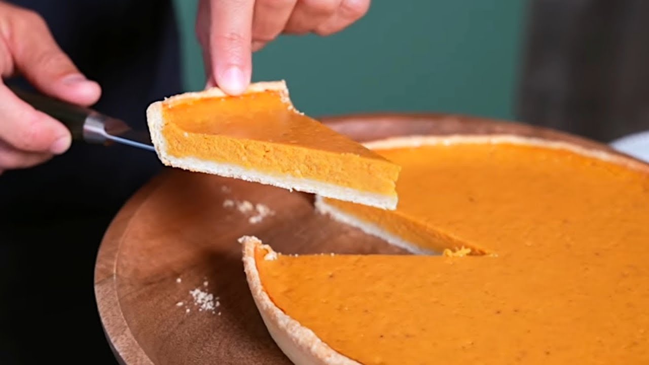 La « pumpkin pie » ou tarte au potimarron est la star de l’automne, essayez-la vite 🎃