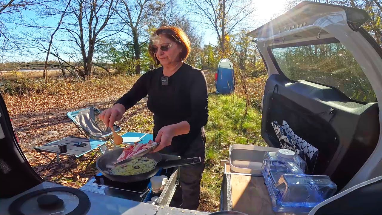 MINI CAMPER. ALMUERZO EN EL BOSQUE. (Ep. 12)