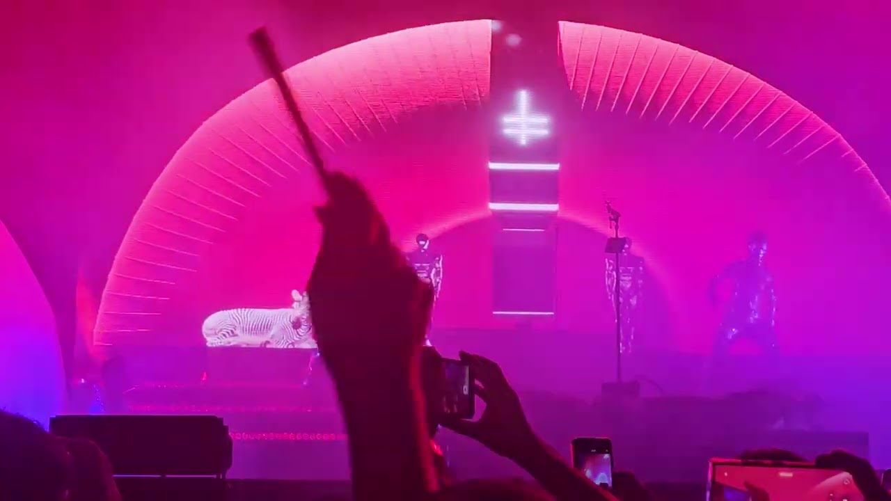 Empire of the Sun - We Are the People