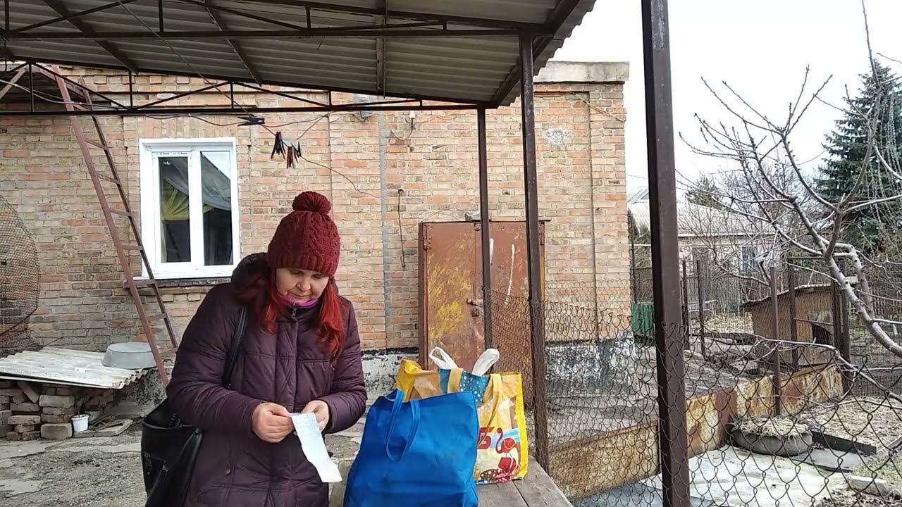 ЯКА РОЗСАДА,ЩО ЩЕ ПОСІЯЛА.ОБРІЗАЛА ГРУШУ.ЗНОВУ СНІГ І ХОЛОДНО.ОГЛЯД ГОСПОДАРСТВА ТА ПОКУПОК З ЦІНАМИ