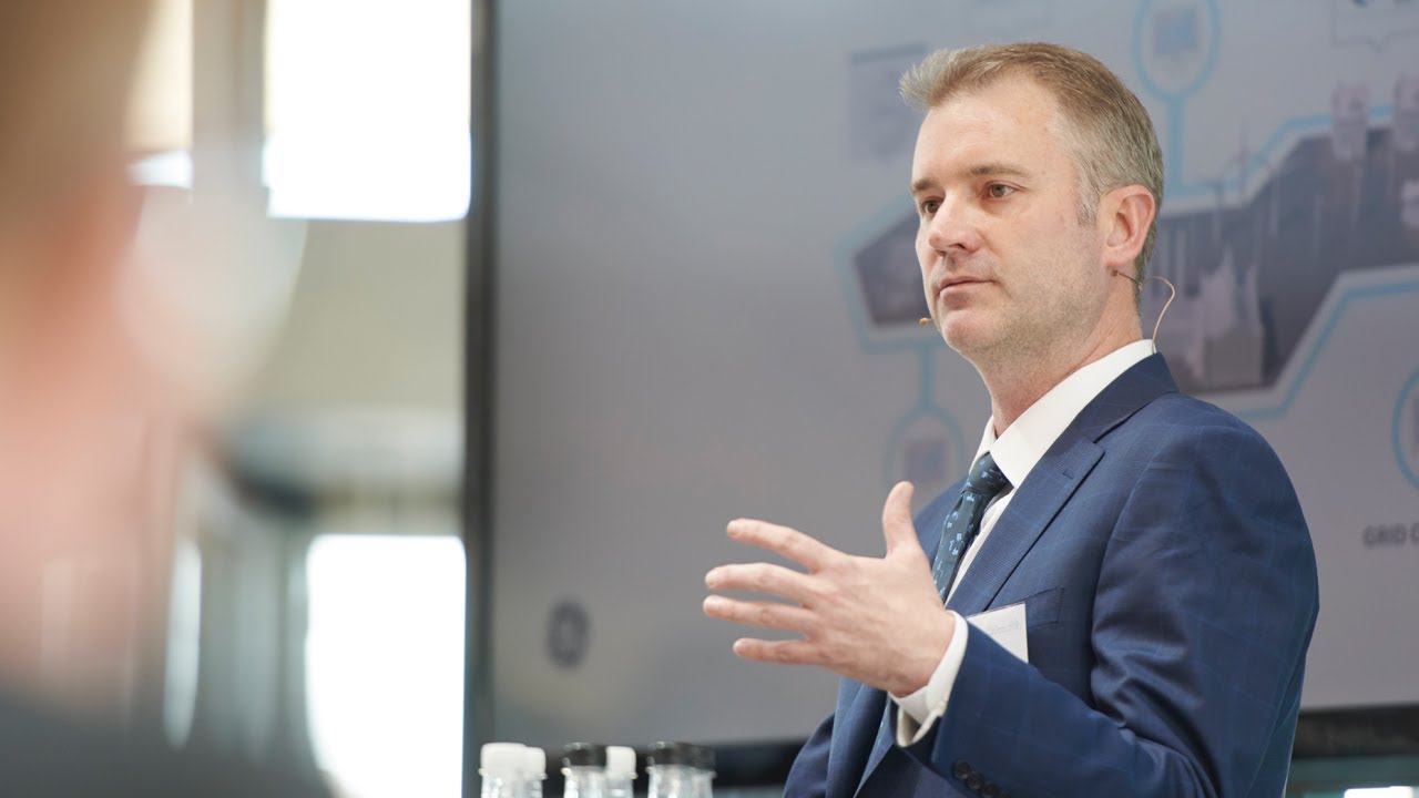 Digitalization of machines and energy infrastructure | Steven Martin | Digital Roundtable