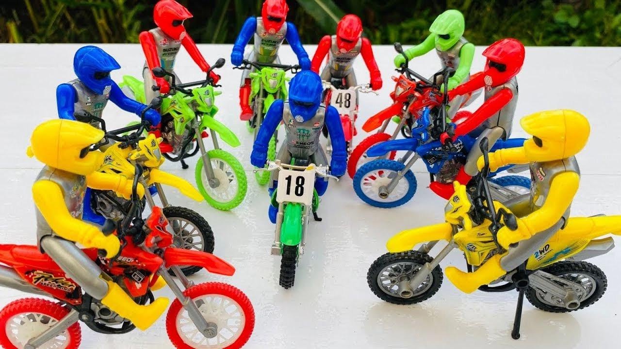 Motocross Super Track Practice, Team CRF250 vs Team YZ250 International Edition