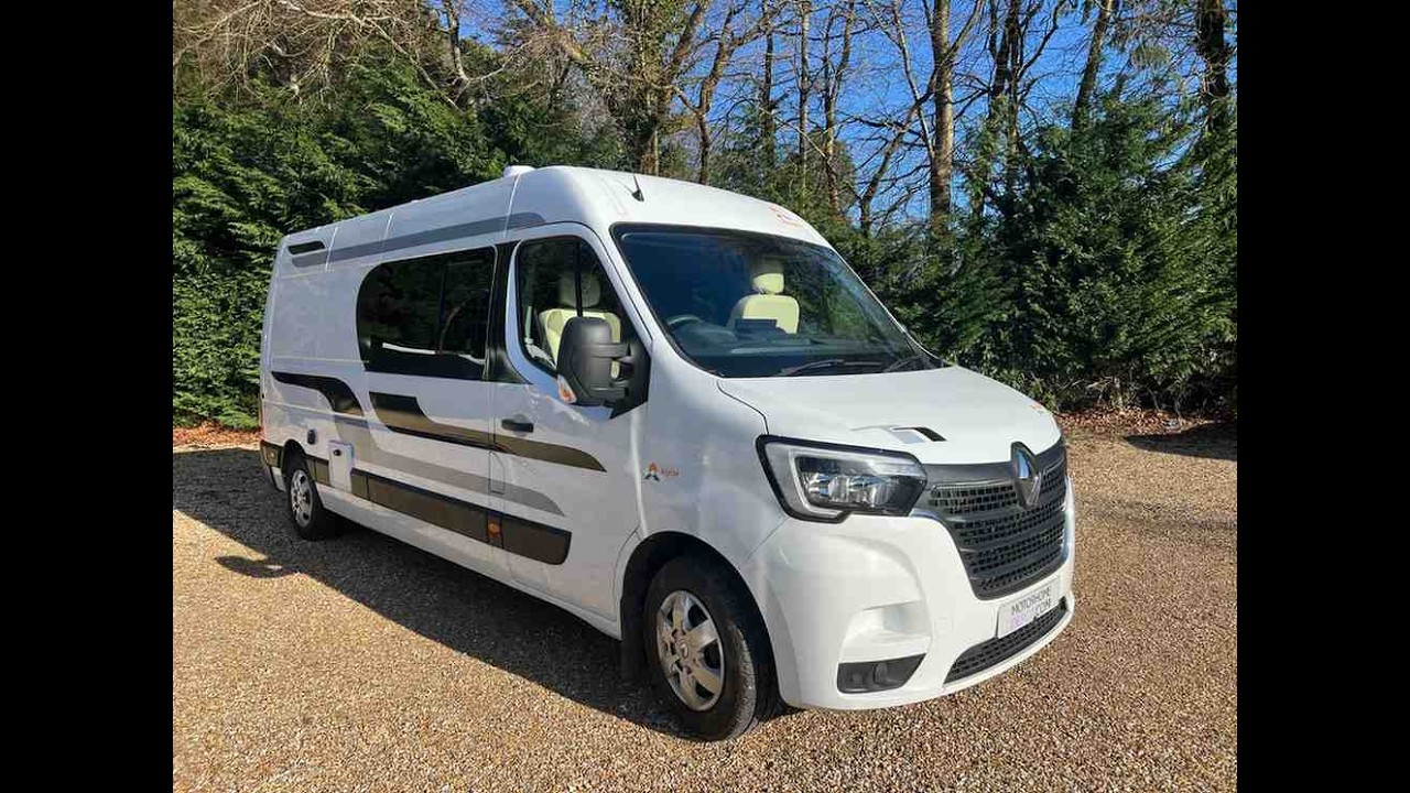Renault Master LM35 LWB 2 Berth 8kWh EcoFlow Battery WiFi Garage new conv