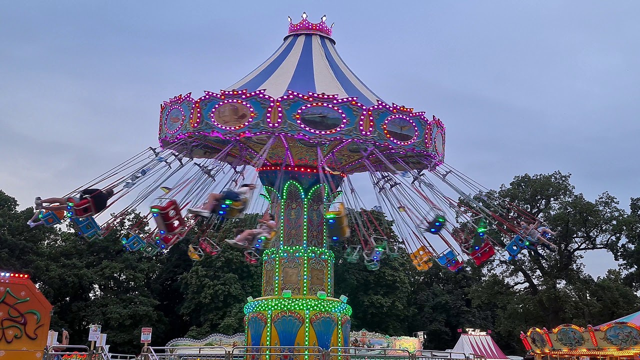 Wellenflieger (Lechner) - Außenansicht/Offride [München - Magdalenen Sommertage/Magdalenenfest 2020]