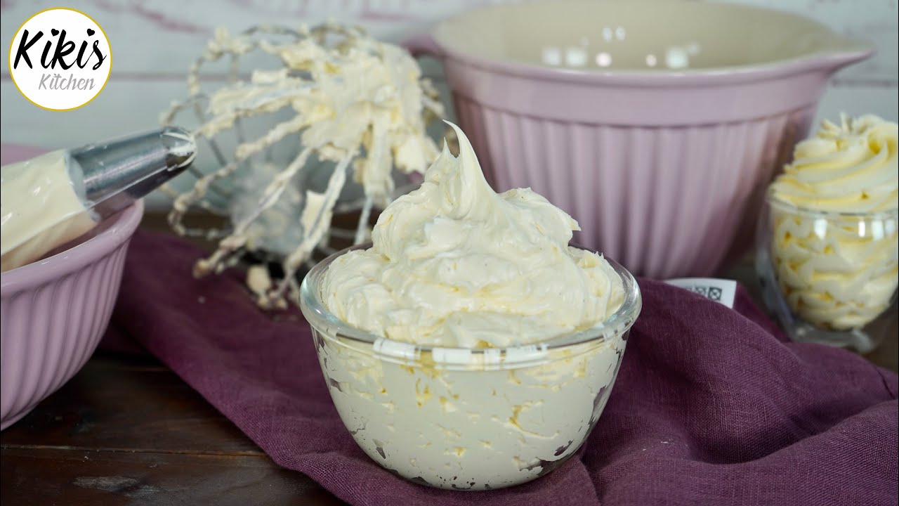 Swiss Meringue Buttercreme (mit reduzierter Buttermenge) / Grundlage für Torten, Cupcakes und Deko