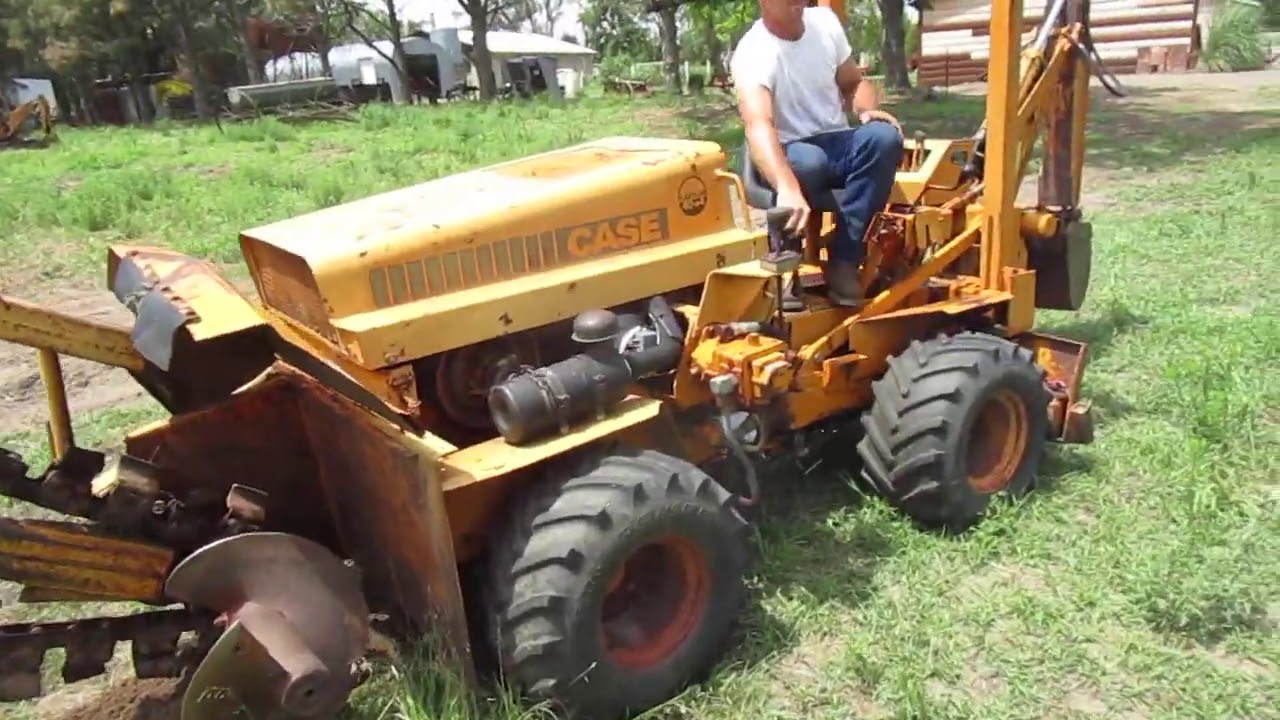 Case 40+4 Trencher/Backhoe