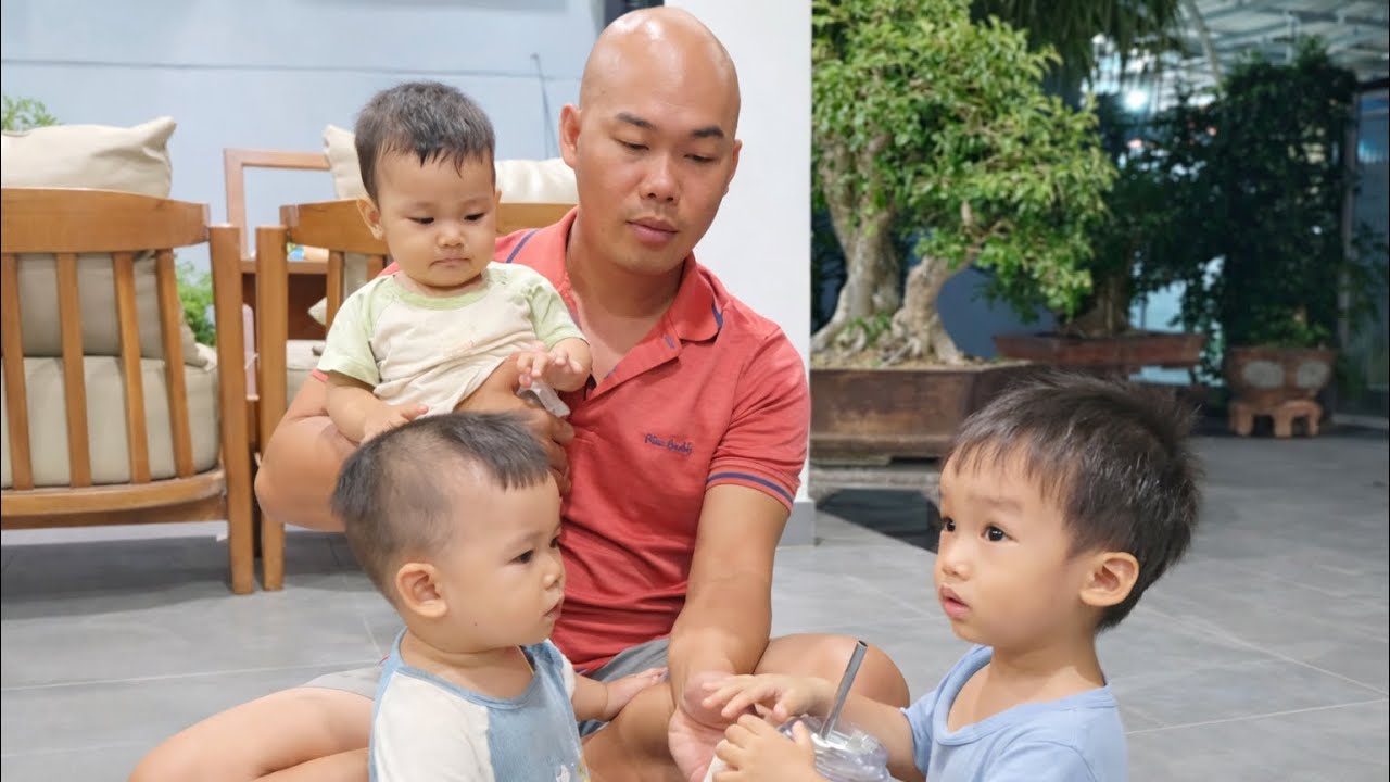 HUY HO&Agrave;NG & HUY KH&Ocirc;I ĐƯỢC BA TH&Eacute;P CHO UỐNG SINH TỐ NGON QU&Aacute;