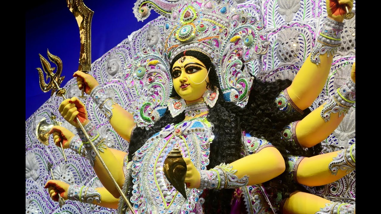 Durga Idol Making in Kolkata Kumartuli 2019 | Kolkata Kumartuli | Exclusive Video on Durga Idol 2019