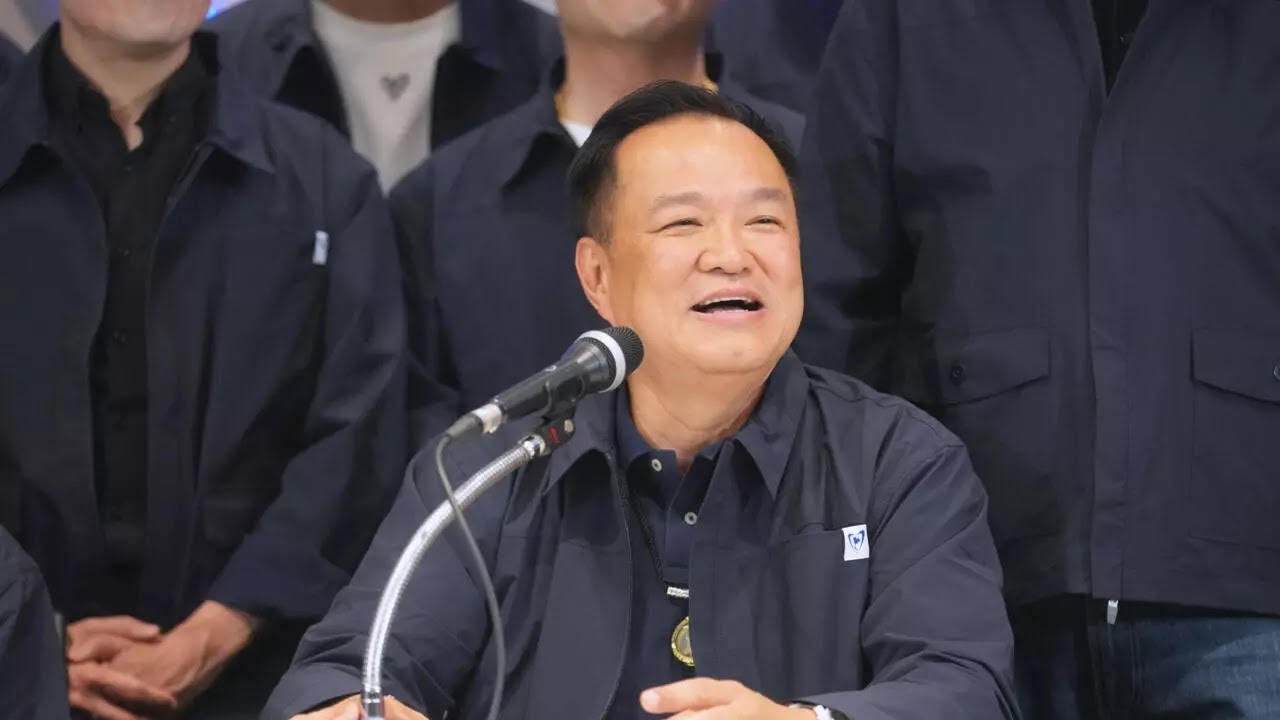 បោះឆ្នោតថៃ៖ លោក អនុធិន ថានឹងសង់របងនៅតាមព្រំដែនកម្ពុជា-ថៃ និងពង្រឹងសមត្ថភាពយោធា