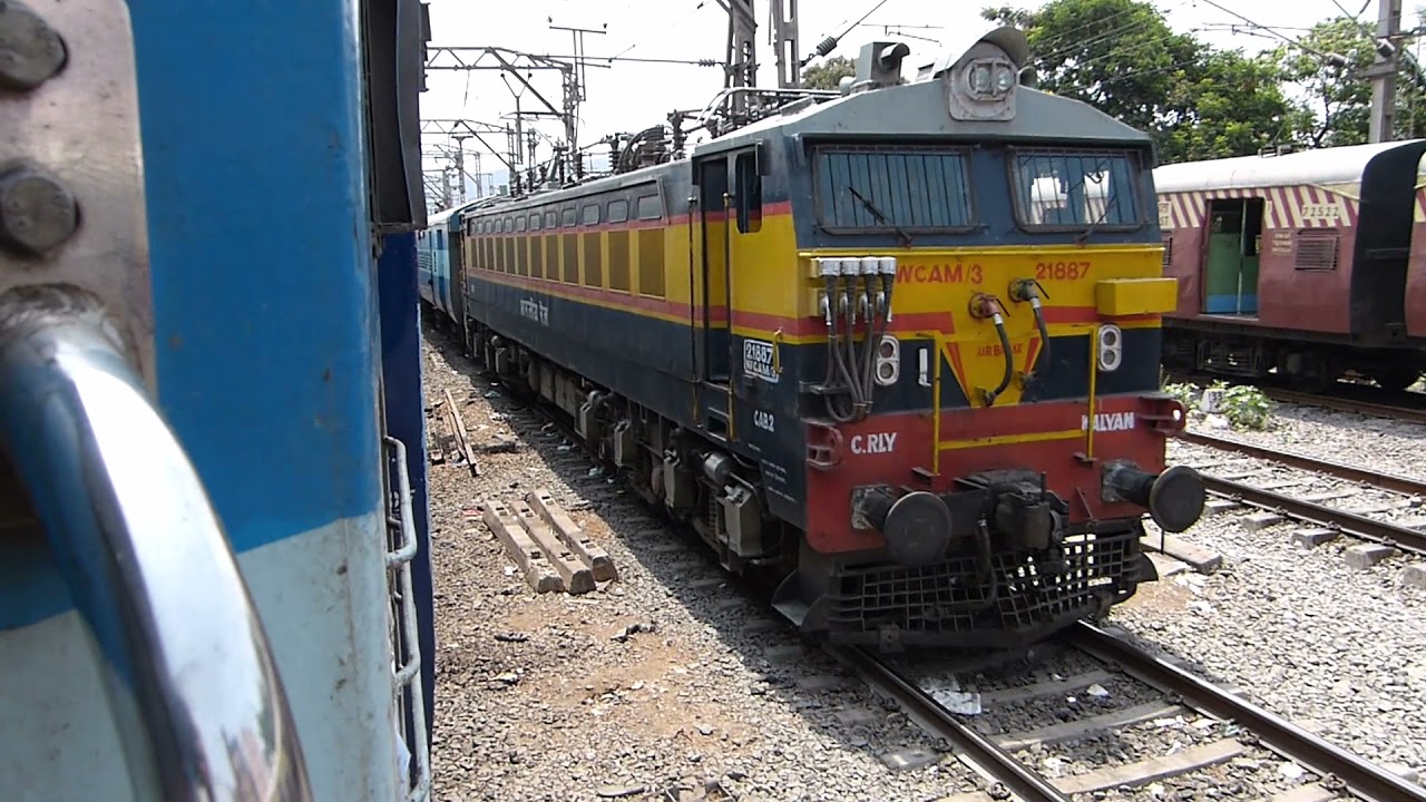 Godan Express meets Sahyadri Express at Thane station and Sewagram Express outside Thane station