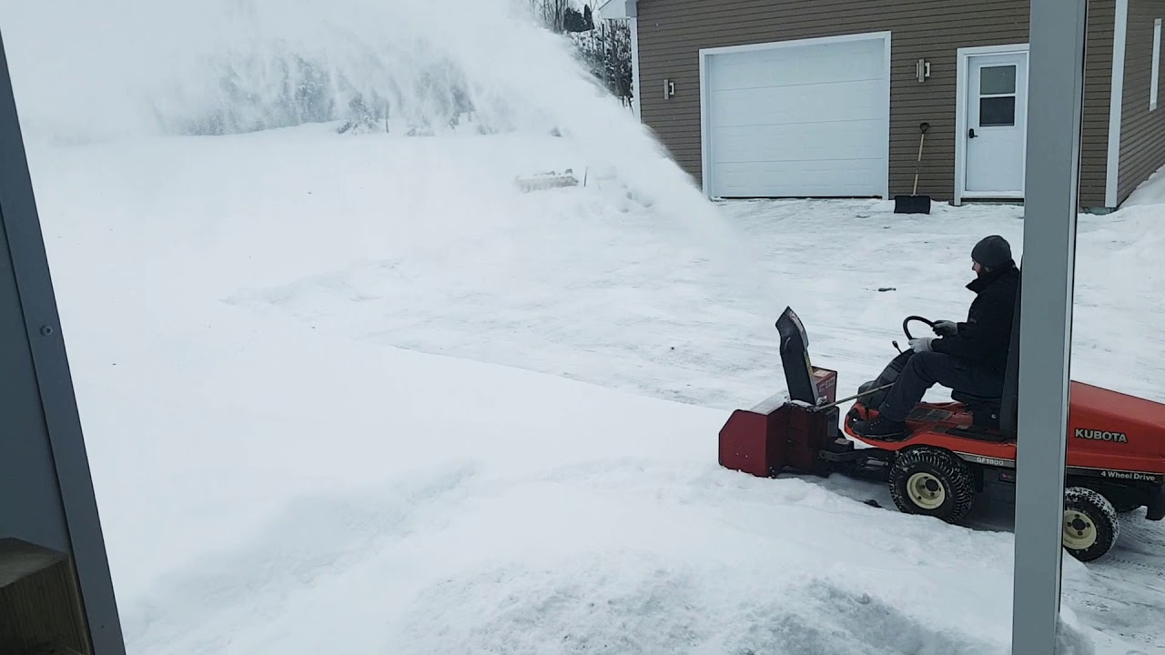 Kubota gf1800 with Honda snowblower