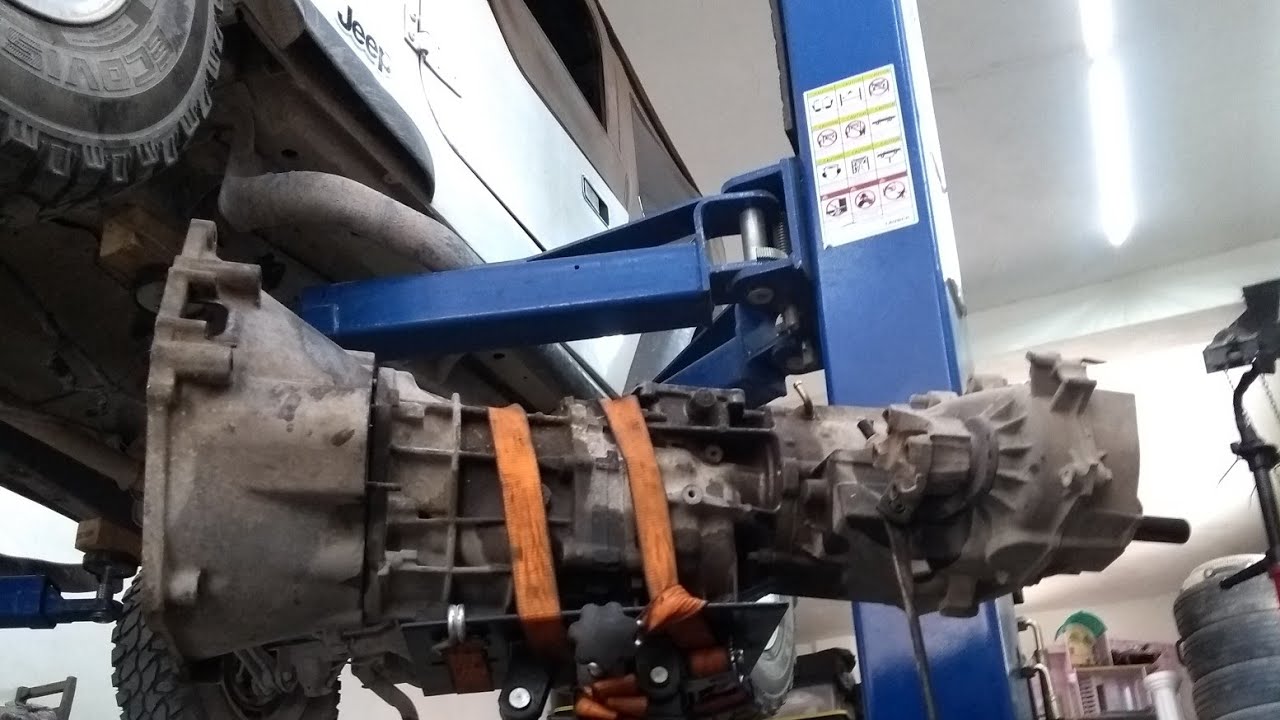 Jeep wrangler 4x4 bajar, desmontar transmisi&oacute;n clutch