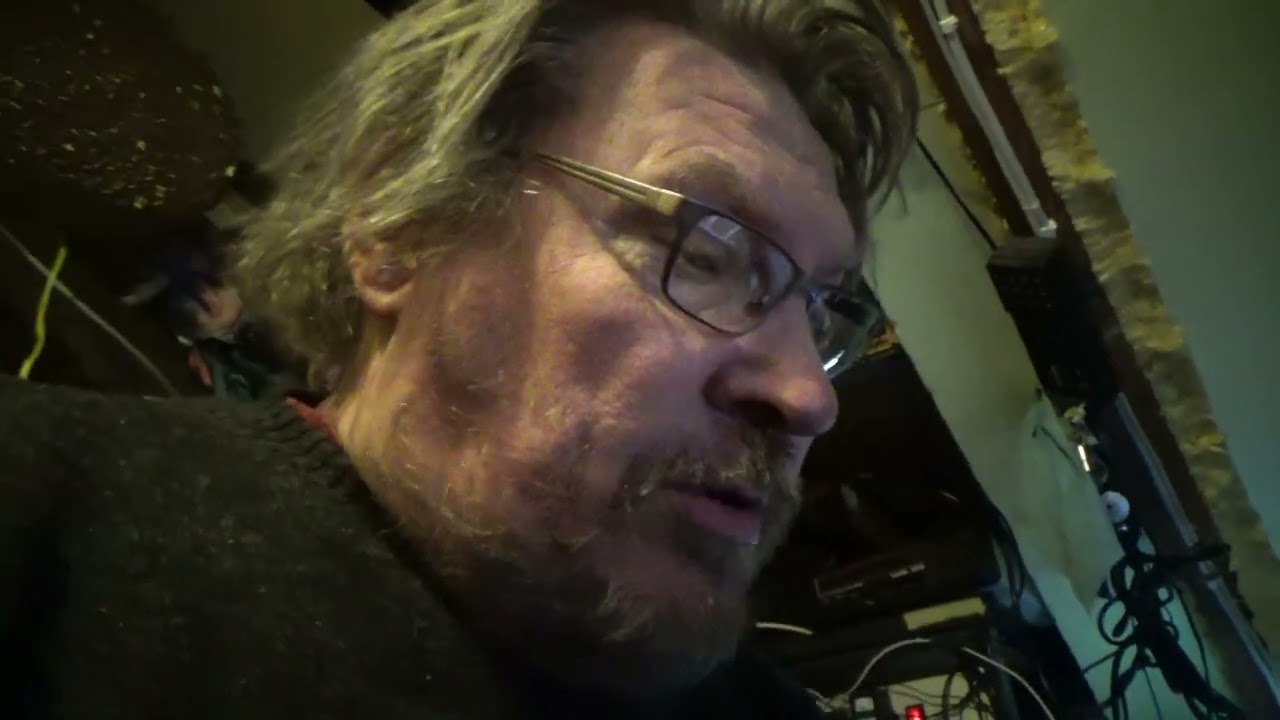 06 MIKÄ ON KUN EI TAIDOT RIITÄ MAALENKKI PASIRADIO