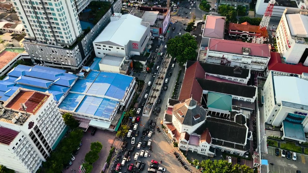 Pantauan udara proyek percontohan halte BRT di kota medan