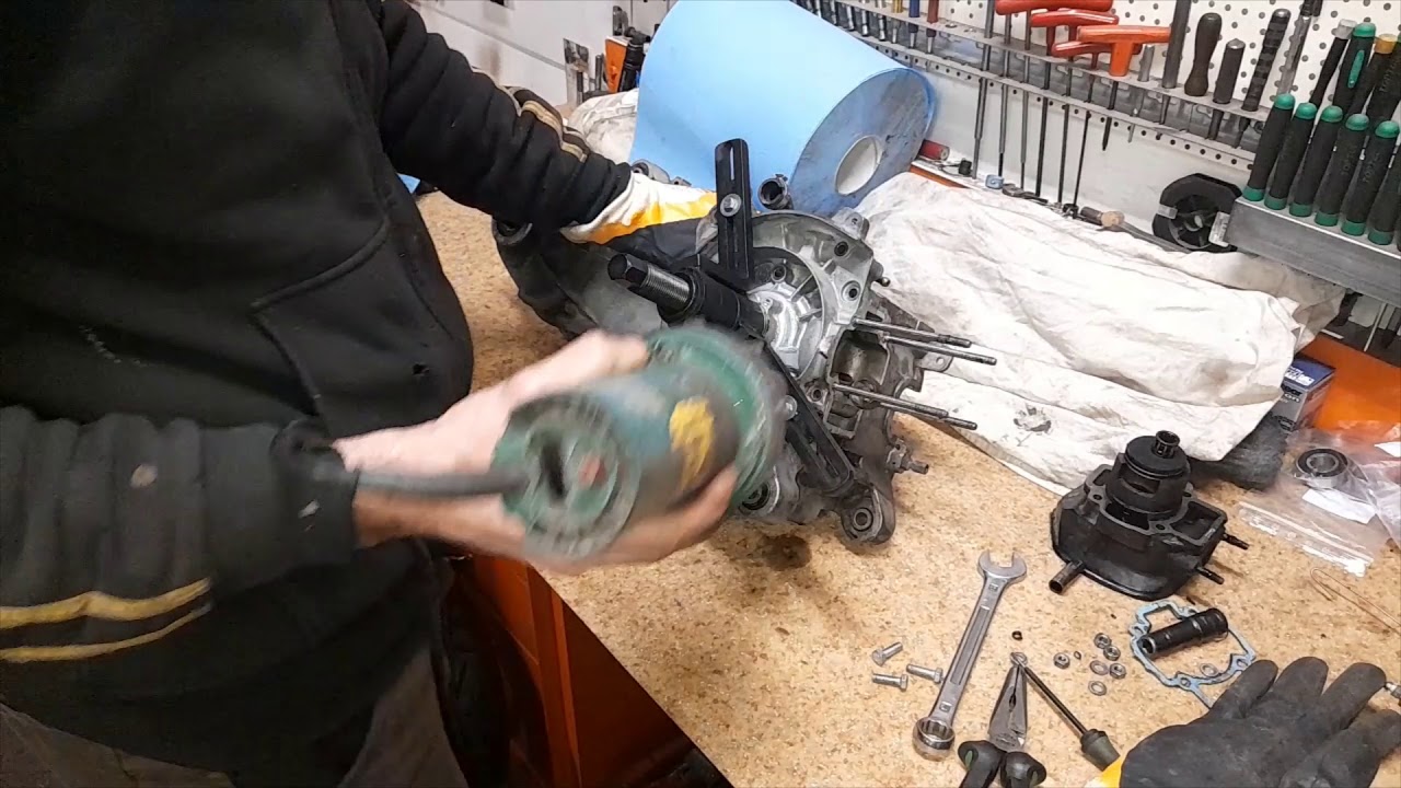 Gilera Runner 50 SP hibafeltárás,bontás....1.rész.