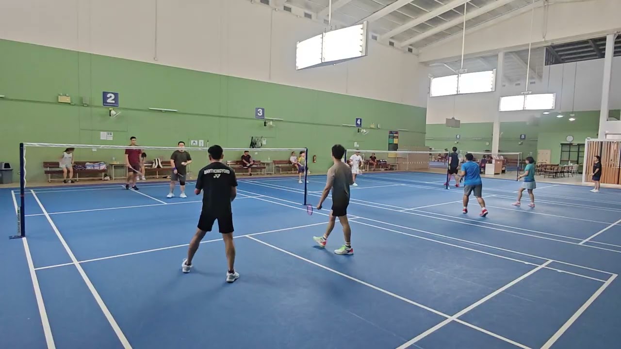 เริ่มเกมแรกของปีใหม่ วอร์มเบาๆครับ 🏸 8