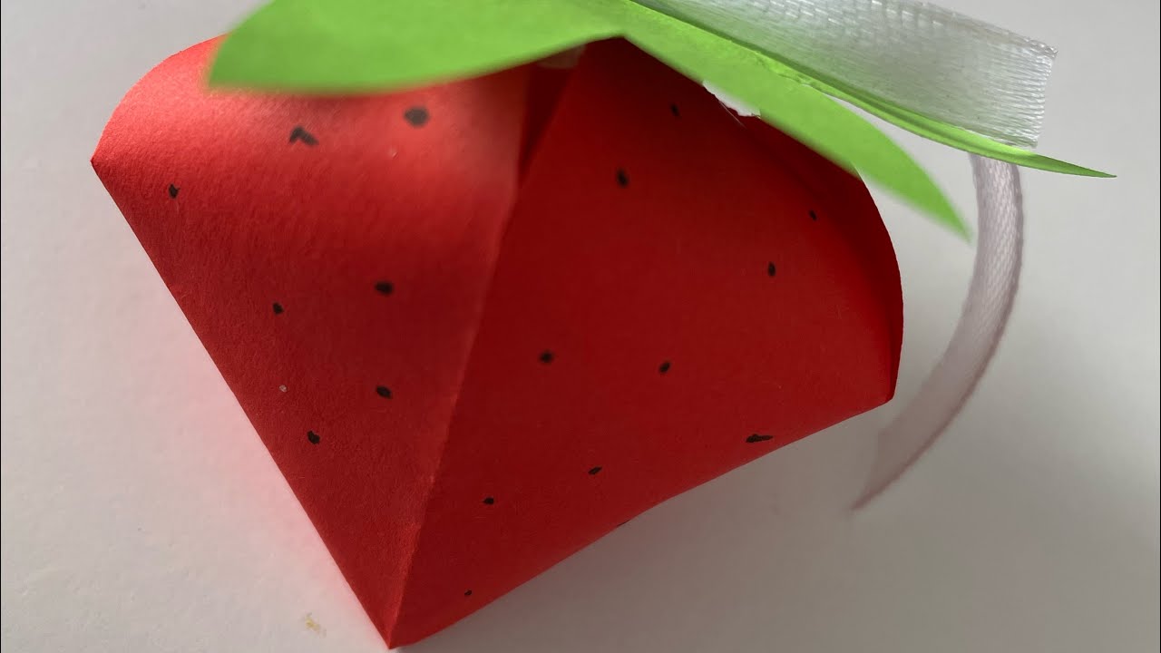 Об‘ємна полуничка з паперу🍓