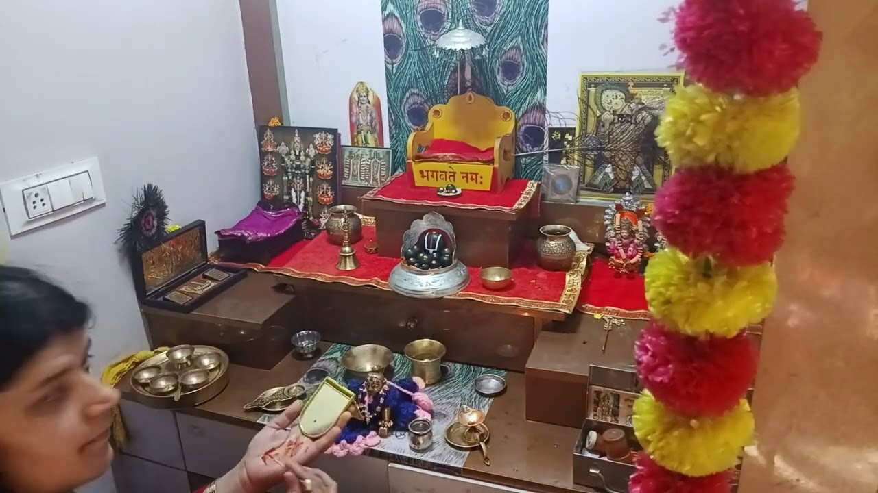 # apne hi kheth ke Methi ke parathe#aur bhagwan ki Aradhana.🙏man dukhi ho to.😟