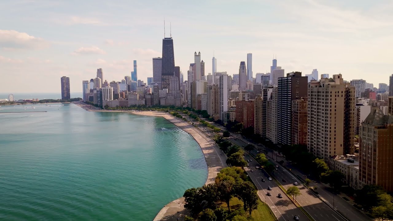 Living in Downtown Chicago, Chicago | Neighborhood Tour by Windsor
