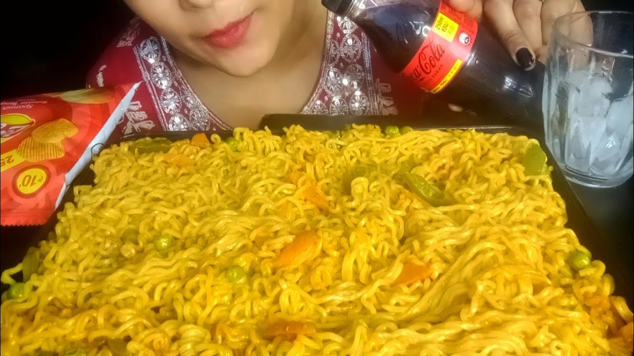 Eating Show Noodles,🍜 Coca Cola,🥤 Lays. Bigbites। ASMR Eating। Mukbang।