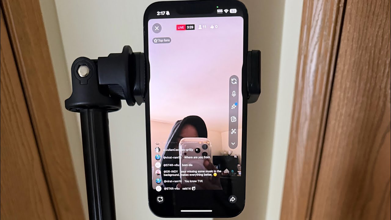 No Fancy Gear Needed – Content Creator Tripod + AirPod Mic Test