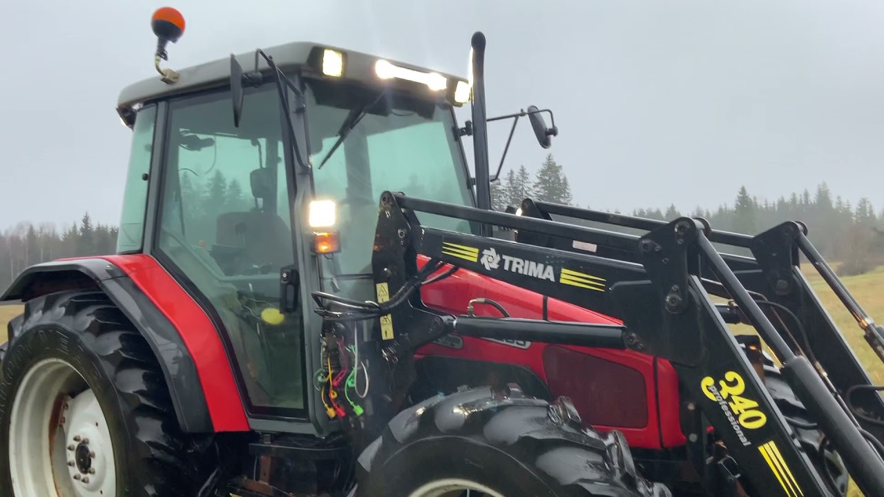 K&ouml;p Traktor Massey Ferguson 4255-4 med lastare p&aring; Klaravik