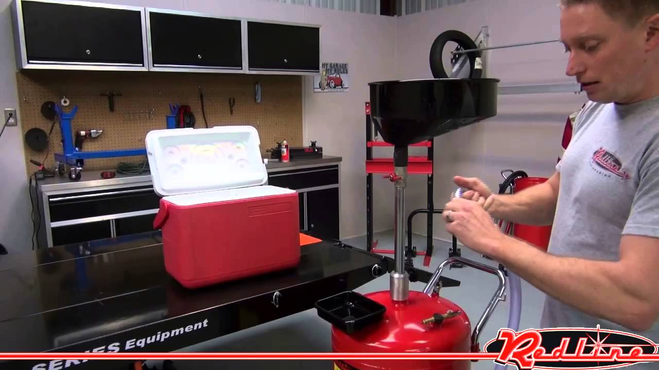 Redline Pressurized 30 Gallon Rolling Oil Drain Demonstration