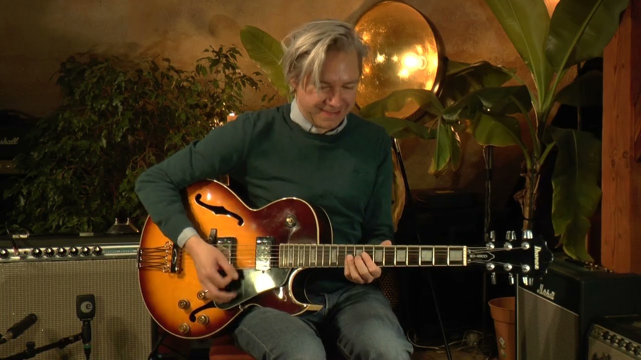 Ibanez FA-100 from 1980 presented by Tobias Hoffmann @VintageGuitarOldenburg