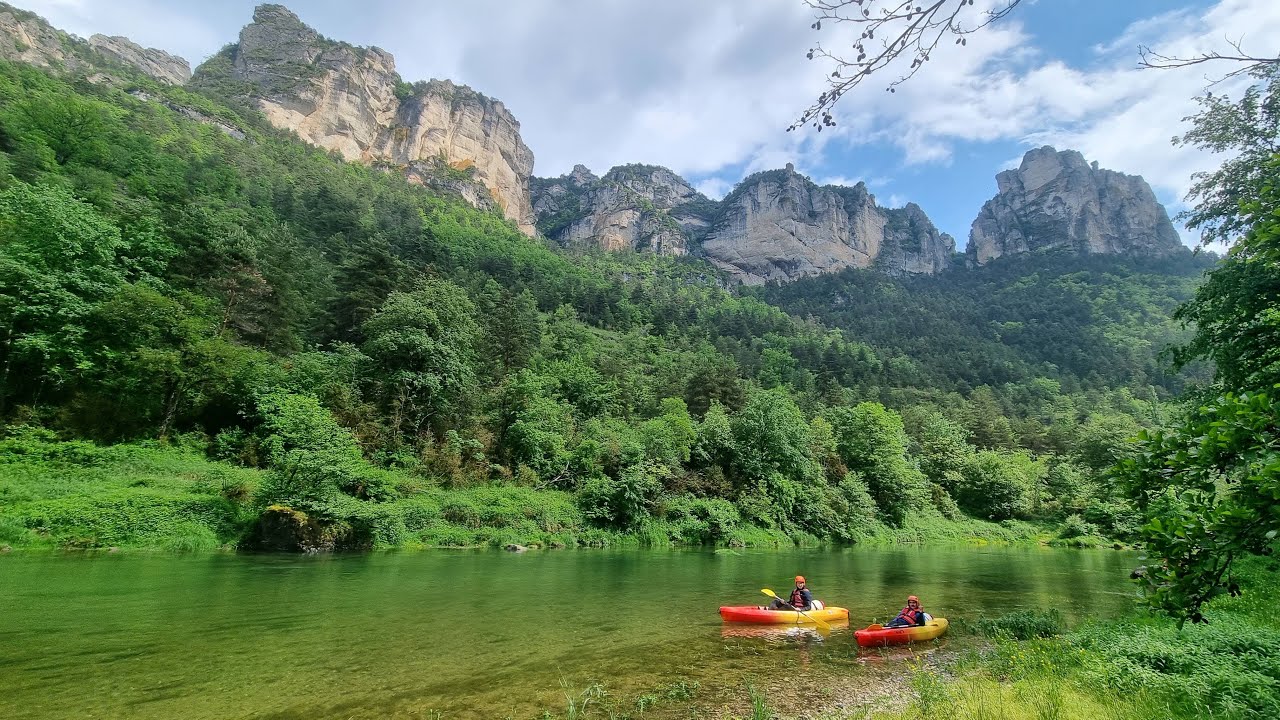 Canoe Gorges du Tarn, les vignes le rozier parcours eaux vives 11km