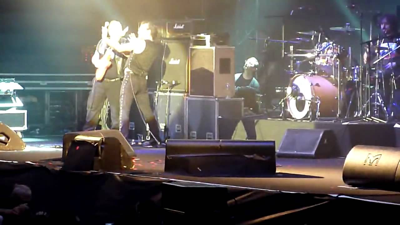 Dimmi il nome  -  Litfiba - Live Acireale 21 Aprile 2010