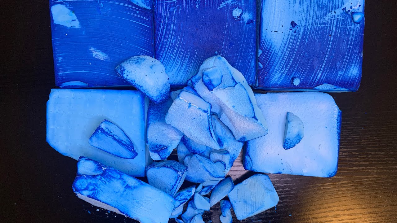 Blue gym chalk💙🥰| gym chalk asmr #gymchalkasmr #asmrgymchalk