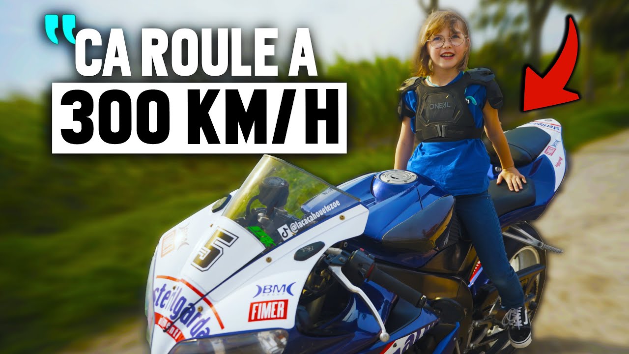 Zo&eacute;, 9 ans, au guidon d'une R1 ! 🚀
