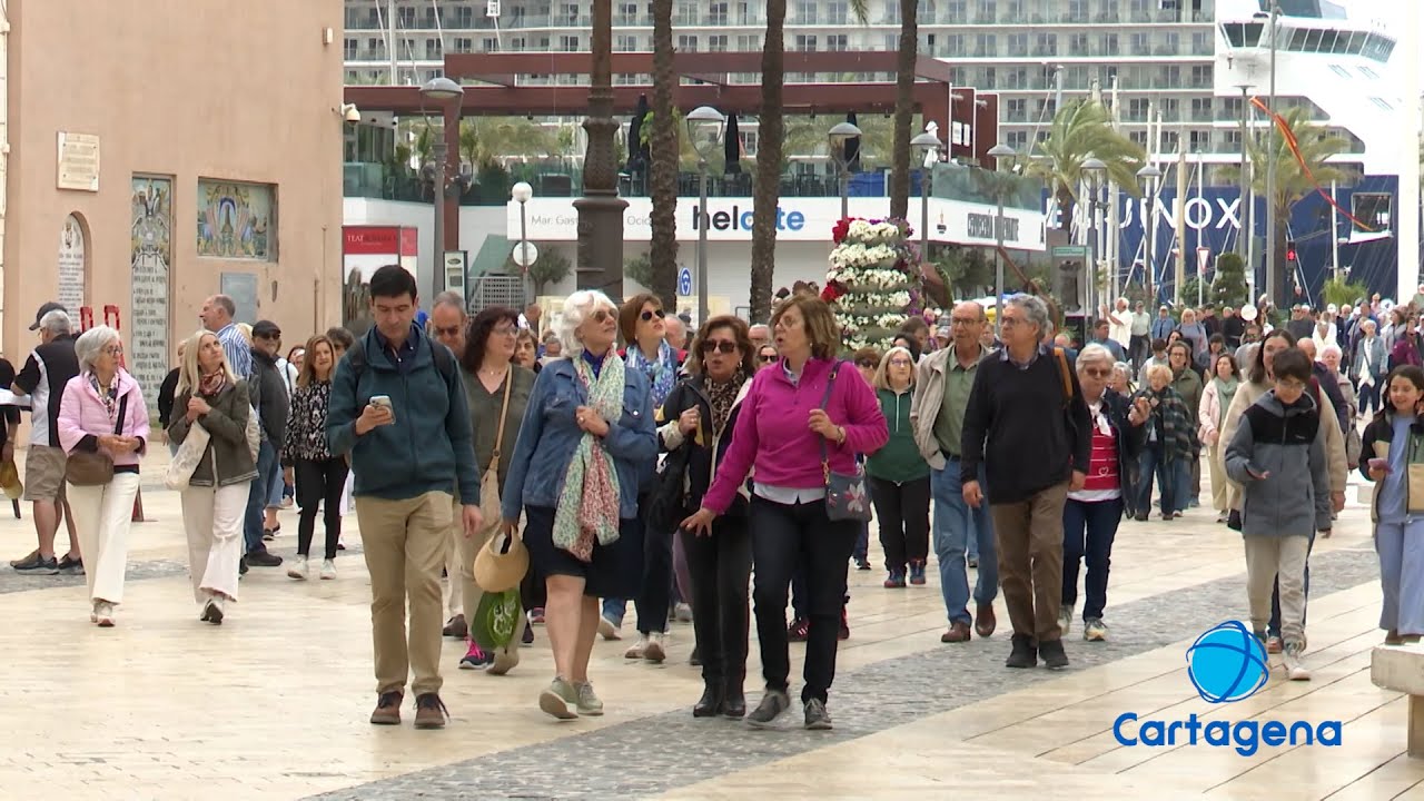 El mes de mayo comienza en Cartagena con una triple escala de cruceros
