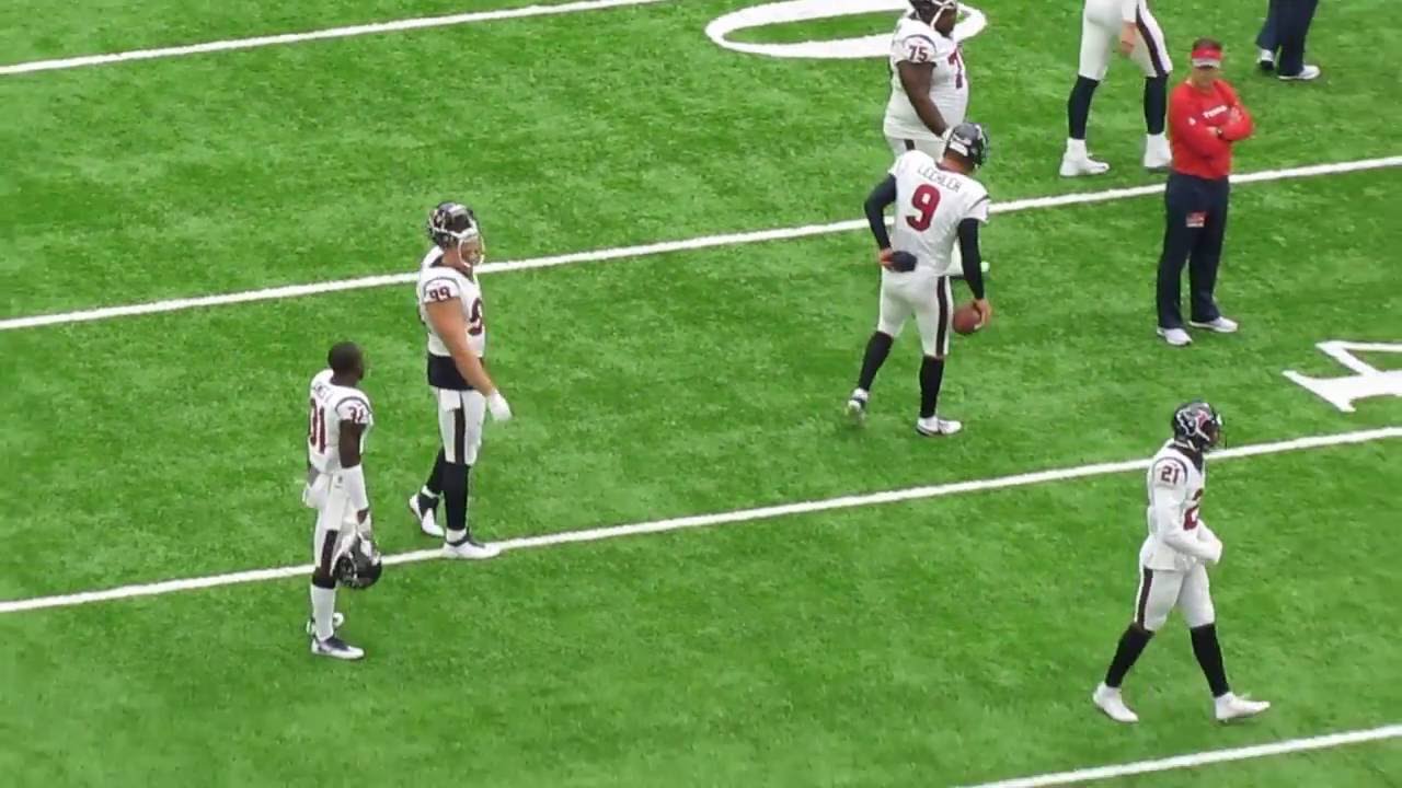 Shane Lechler showing off the gun