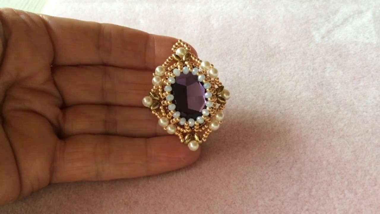 Tutorial Ciondolo Regina Margherita.con rivoli 18x25 e superduo