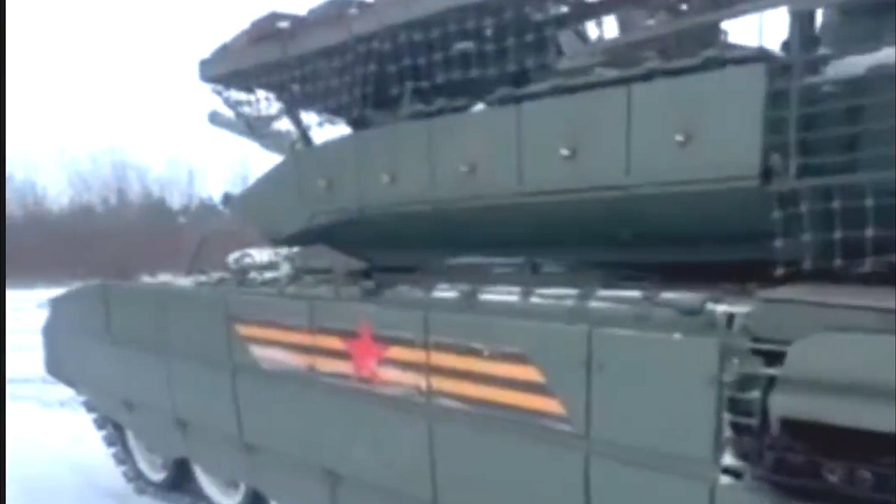 Парадный танк Т-90М Прорыв с низким мангалом