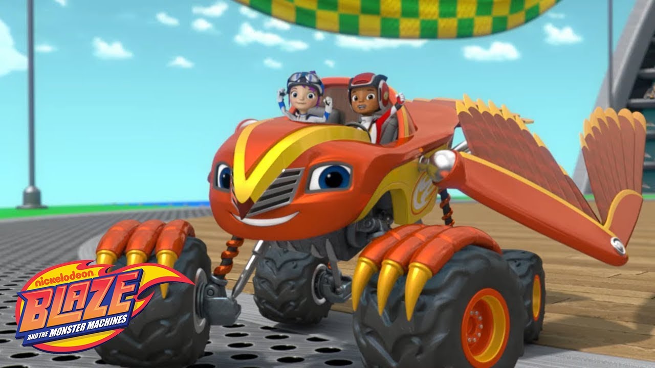 Blaze Corre Contra um Falcão! | Blaze e os Monster Machines