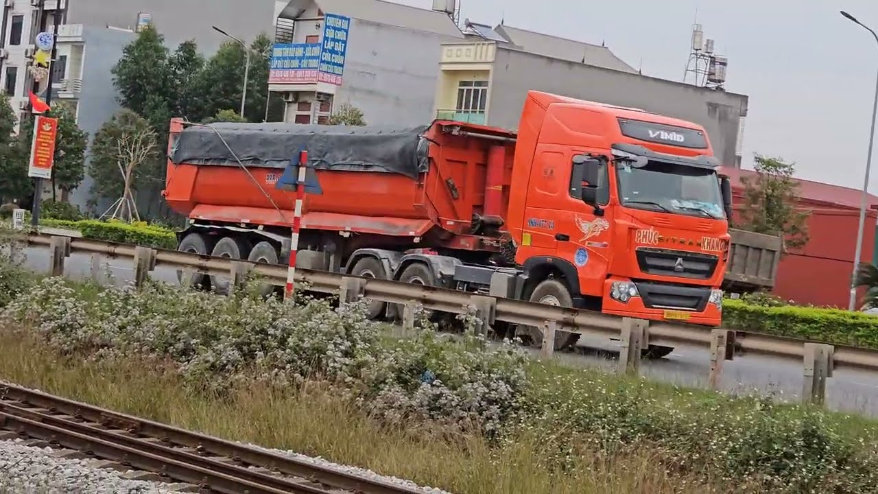 4K EU, USA TRUCK IN VIETNAM - Xe tải, xe container, xe đầu kéo, ô tô chở hàng 