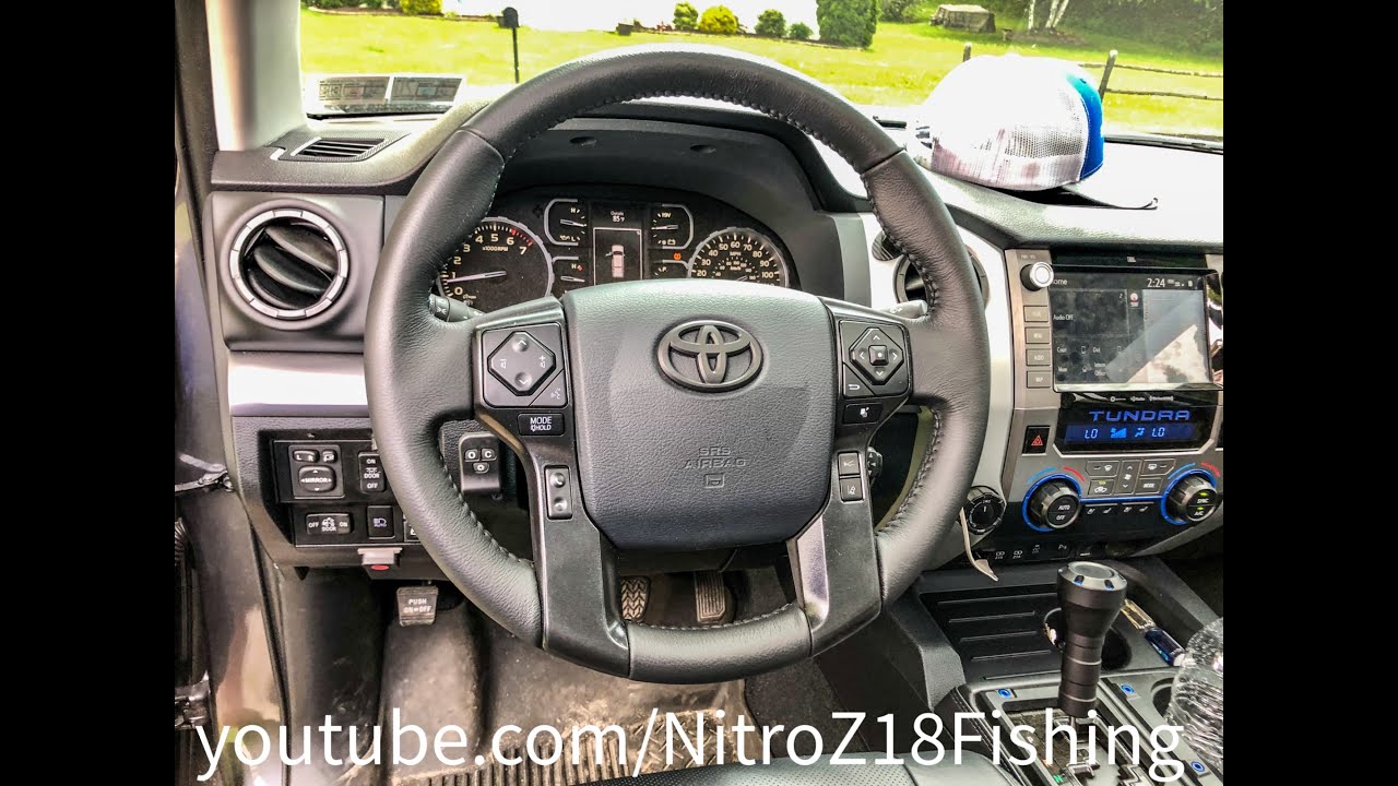 Как снять колпак колеса для кастомизации (Toyota Tundra 2020)