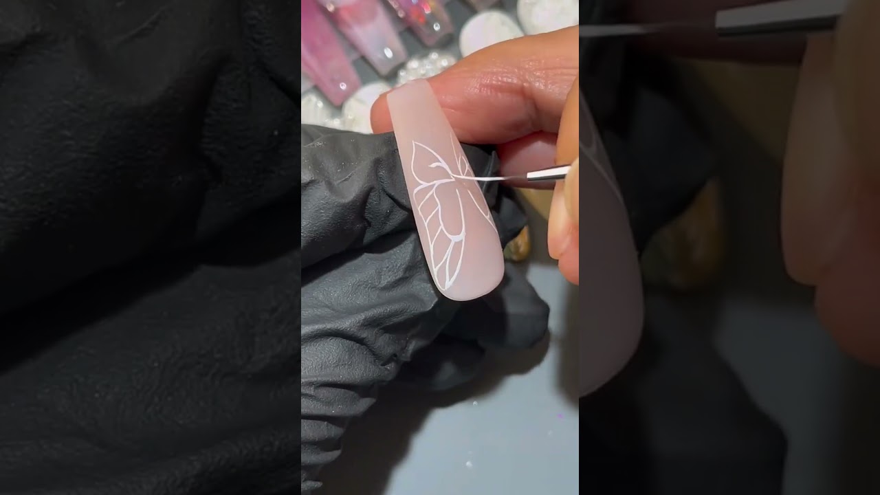 Create Stunning Butterfly Nails with This Simple Tutorial! 🦋