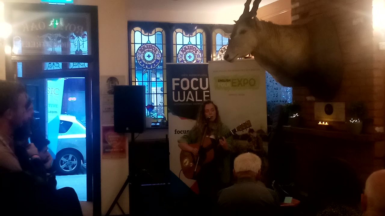 KATHERINE PRIDDY 'Eurydice' live at The Royal Oak, Wrexham  7-10-21 - FOCUS WALES 2021