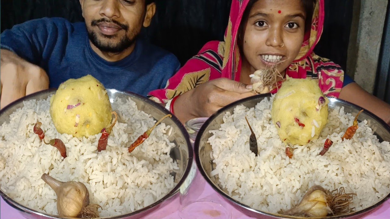 Rice, Potato Bhorta and Garlic Chutney Eating Challenge/গরম ভাত আলু মাখা রসুনের চাটনি/Bengali Food 