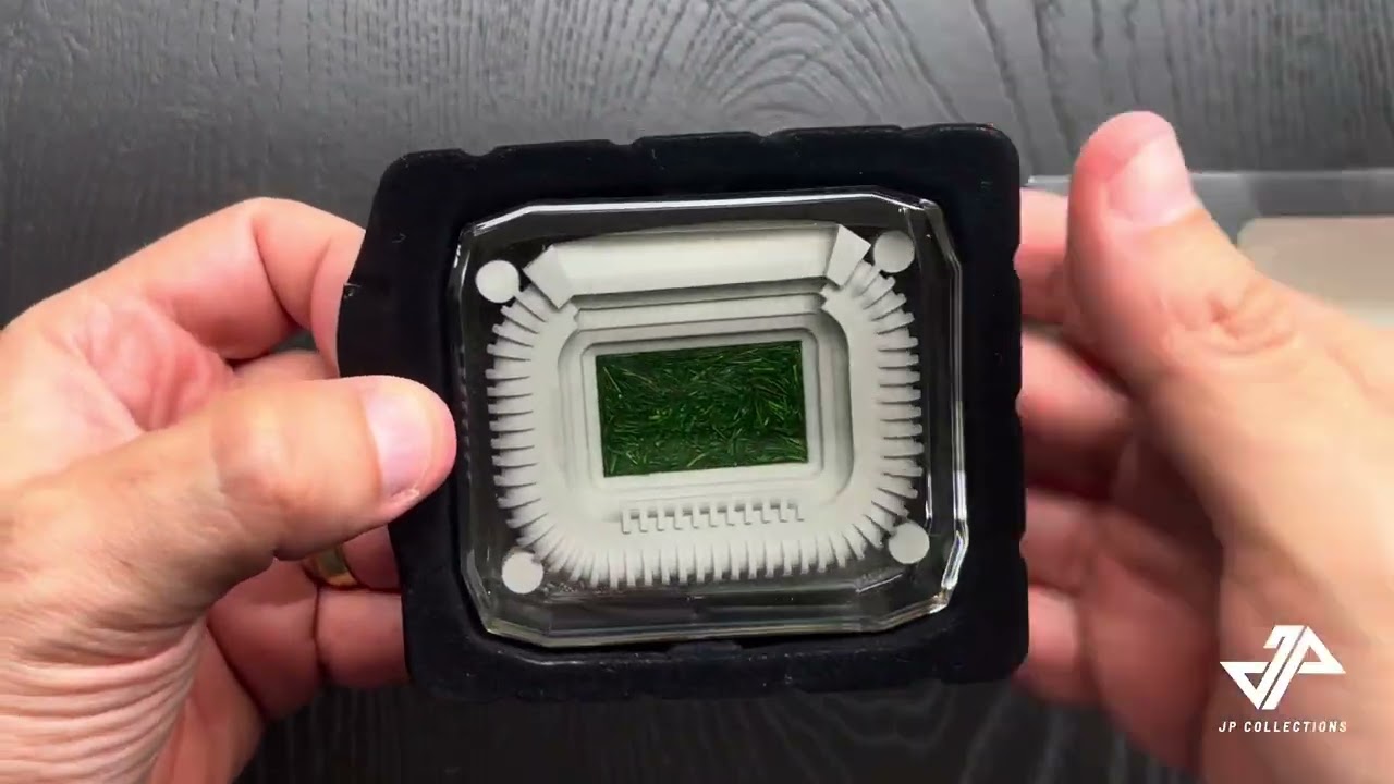 Césped Auténtico Estadio Bernabéu 21/22 Unboxing  /  Authentic Grass Bernabéu Stadium Turf Unboxing