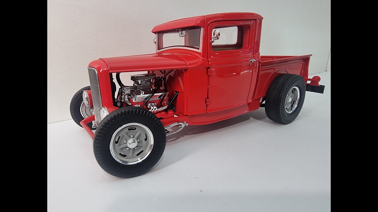 1932 ford hot rod truck made by acme trading company 1/18 diecast car limited 1 of 1722 red