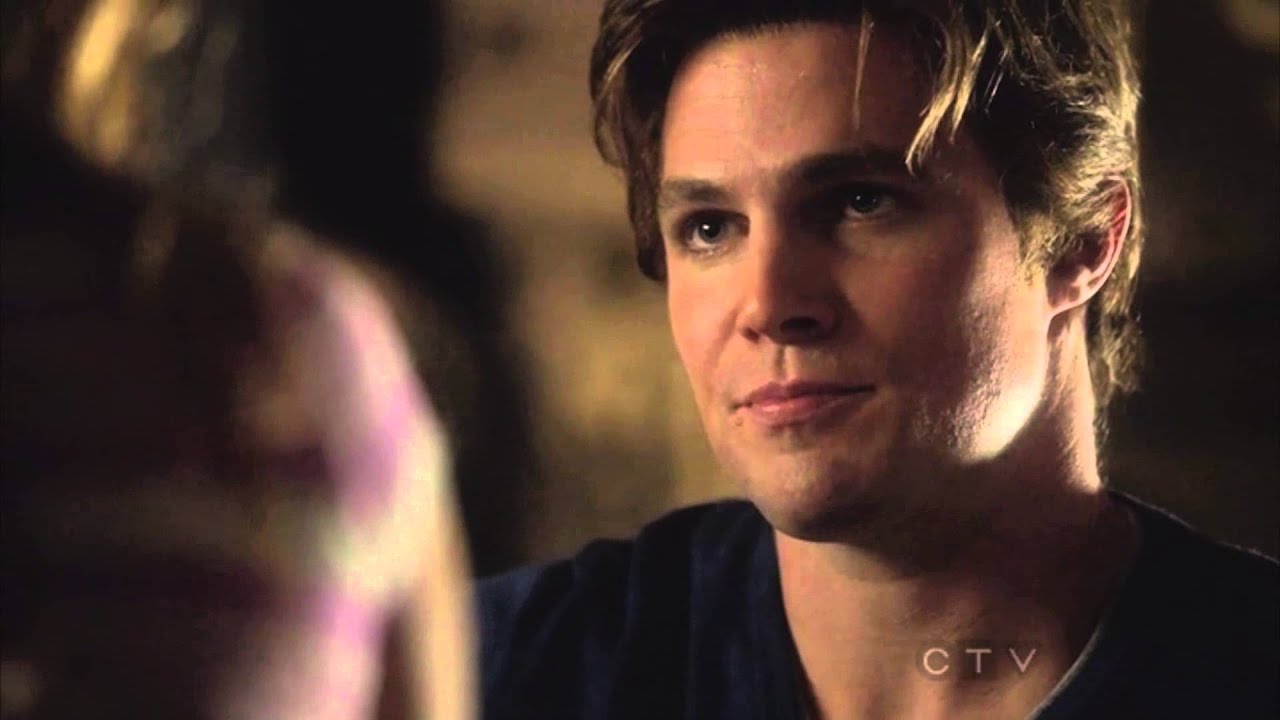Oliver & Laurel Flashback 2 01x21 (Legendado)