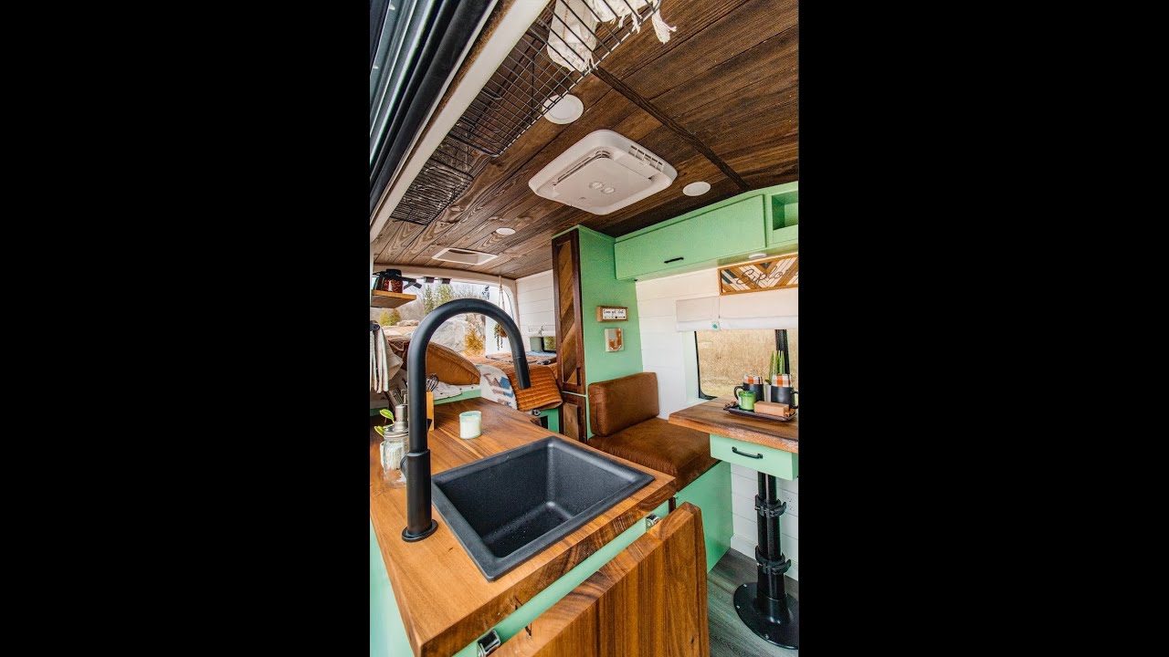 ADVENTUROUS and FLAWLESS van build 🚐 