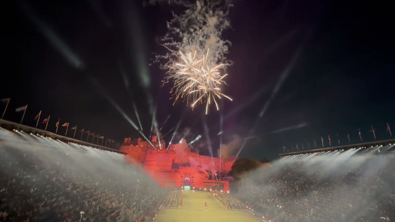 Edinburgh Tattoo Finale & Fireworks 2022. 
