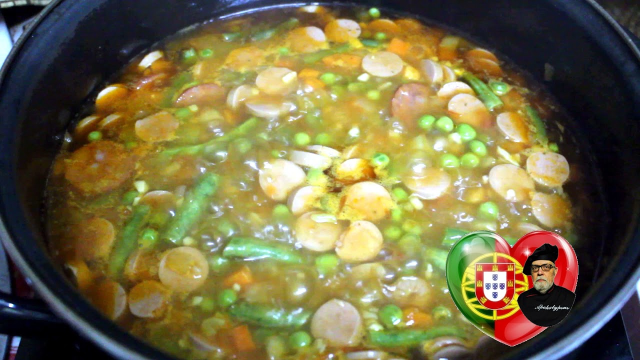 Jardineira de Legumes com Salsichas e Ovos