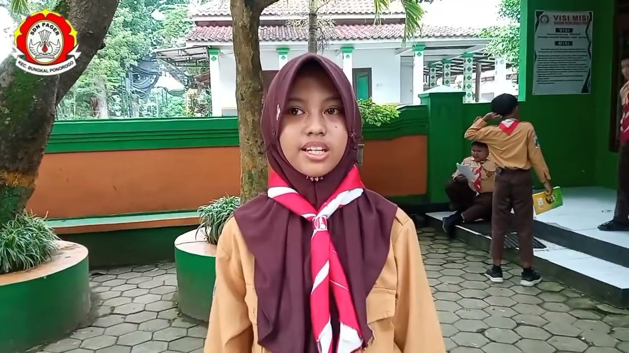 Ternyata lebih susah menghafal janji Pramuka daripada menghafal lirik lagu viral ya? 😎😉